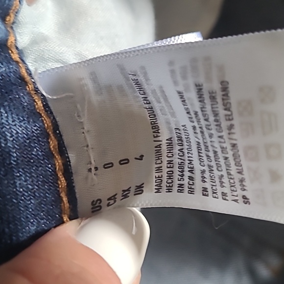 American Eagle Short Shorts - Picture 6 of 8